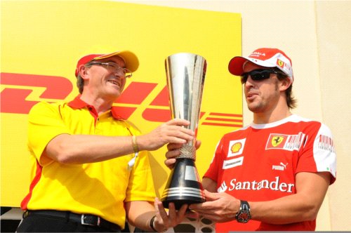 Fernando Alonso zdobywa DHL Fastest Lap Trophy