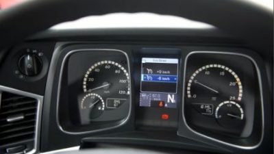 Predictive Powertrain Control: inteligentny tempomat ograniczający zużycie paliwa