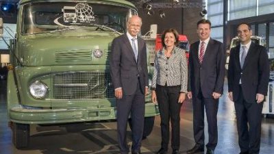 50 lat fabryki ciężarówek Mercedes-Benz w Wörth