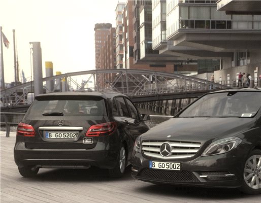 Mercedes-Benz jako pierwszy uruchamia sprzedaż samochodów przez Internet