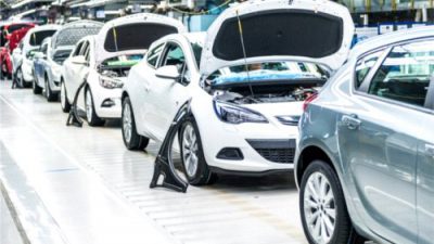 Opel zatrudni 300 osób w Gliwicach