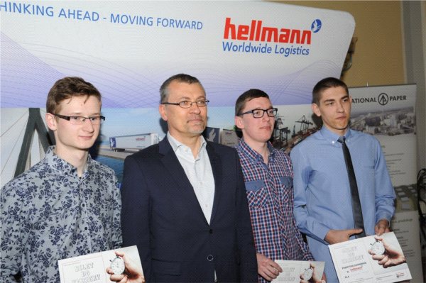 Hellmann Worldwide Logistics Polska sponsorem praktyk dla zwycięzców ogolnopolskiego konkursu logistycznego