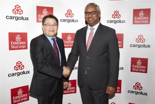 Lotnicze przewozy cargo – współpraca Emirates SkyCargo i Cargolux