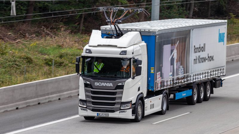 W Niemczech otwarto pierwszą elektryczną autostradę