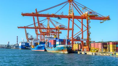 Port Gdynia z umową na pogłębienie toru podejściowego