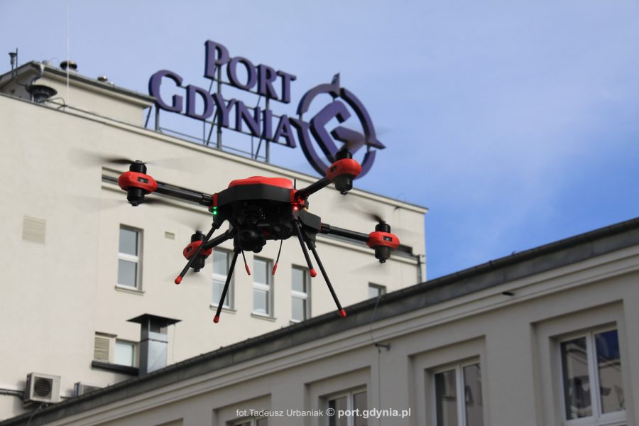 Dron zwiększy bezpieczeństwo w Porcie Gdynia