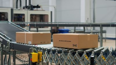 IKEA i FM Logistic przyspieszają dzięki robotom (VIDEO)