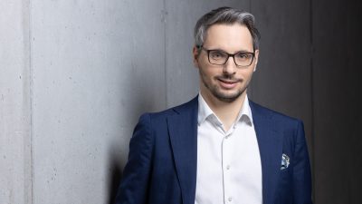 Piotr Pikiewicz obejmuje dział finansowy w 7R