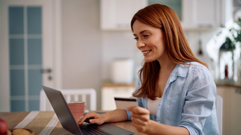 64% stałych e-klientów z Polski kupuje na zagranicznych stronach