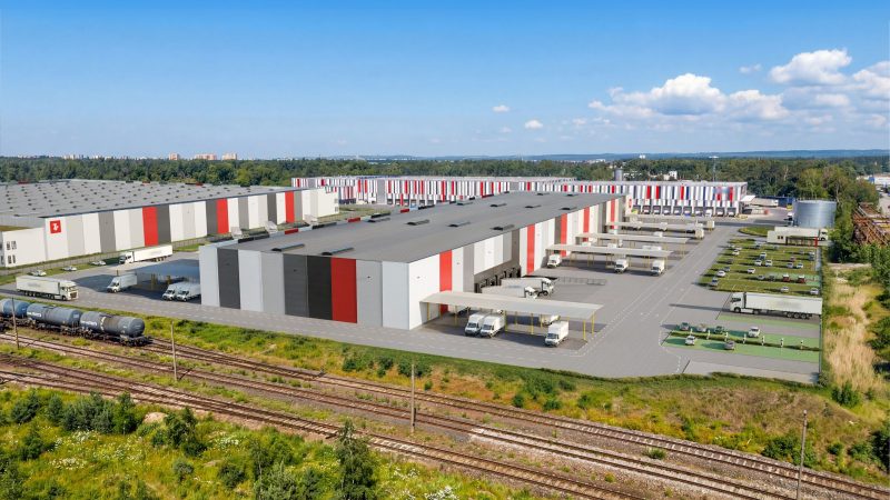 7R kontynuuje współpracę z liderem rozwiązań logistycznych dla e-commerce