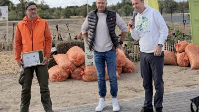 LemonTree i najemcy posadzili mikrolas Miyawaki